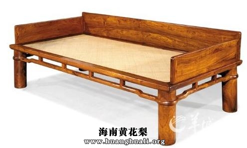 明式海南黄花梨三围板罗汉床(海岩收藏伍炳亮作品)
